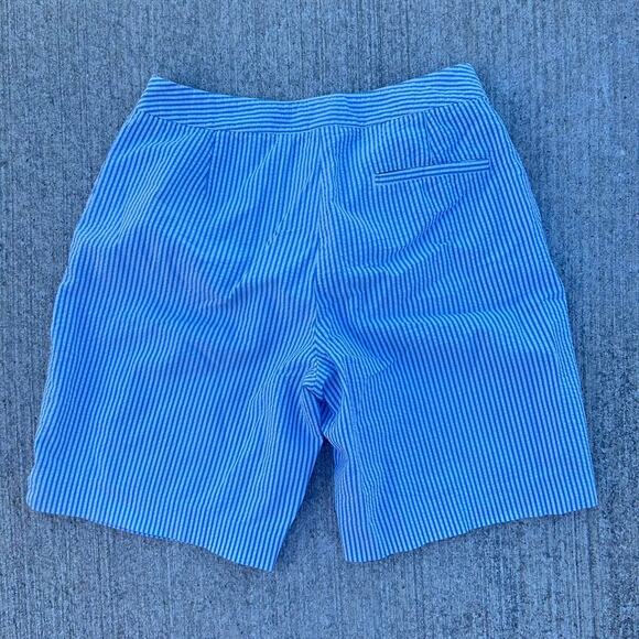 Old Money Short - Picture 5 of 5